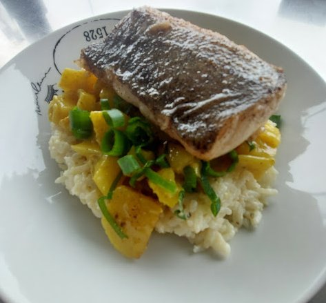 Pavé de poisson sur risotto et légumes